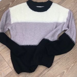 Black lavender cream crew neck sweater-Large